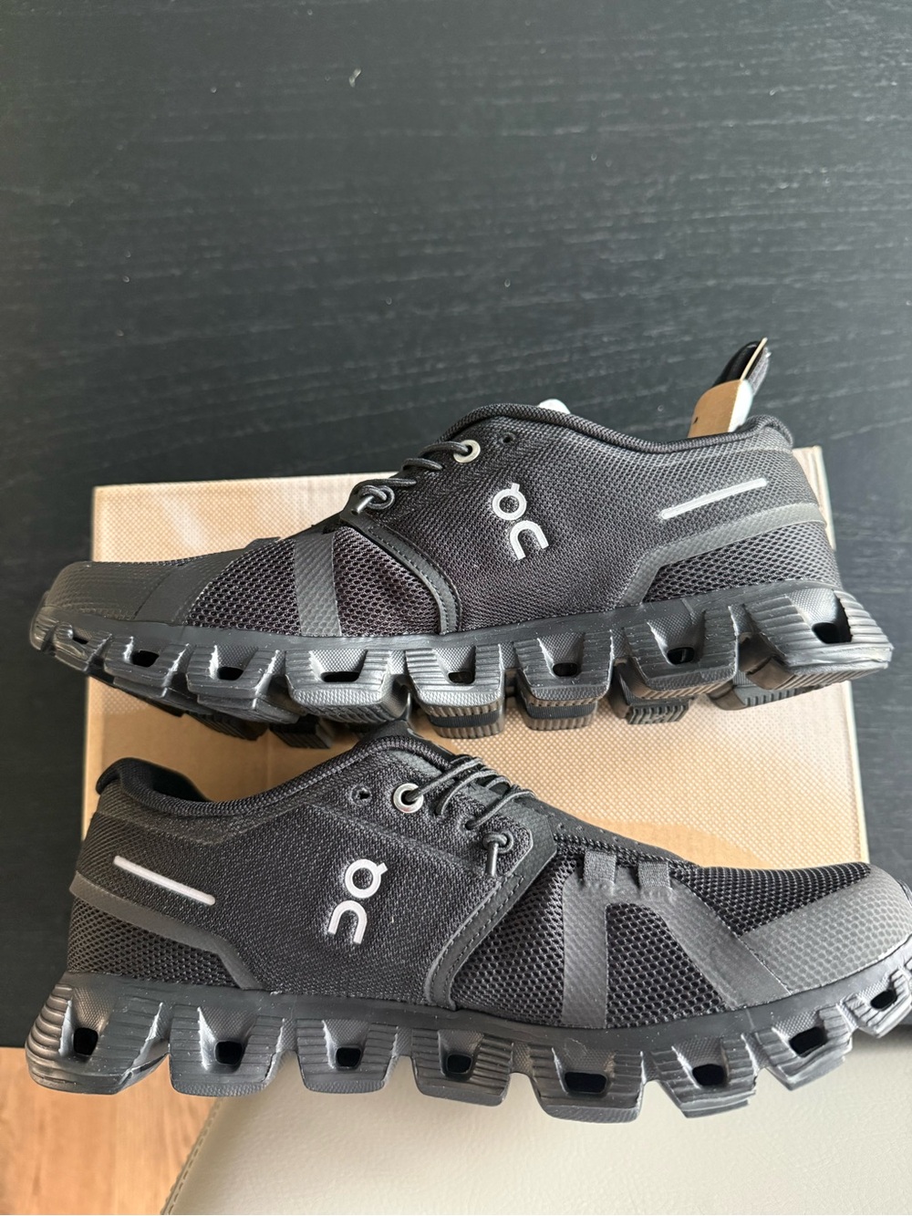 On Running Cloud Men’s Sneakers in Black